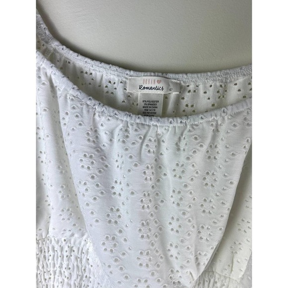 Urban Romantic white eyelit smocked crop top Sz Med - Picture 2 of 4